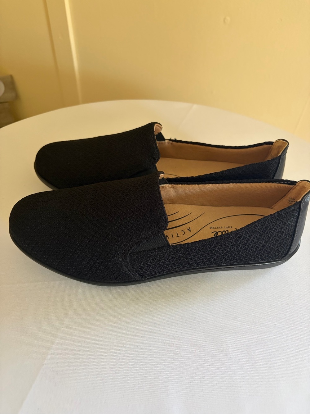 Life Stride Black Slip-On Knit Loafers
